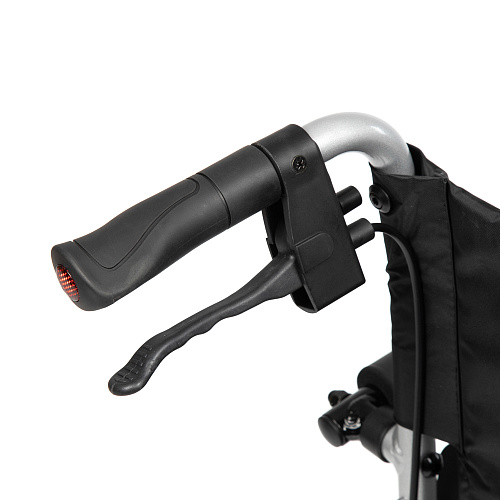 Ручки для сопровождающего, оснащенные системой торможения