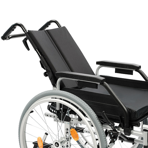 Спинка, регулируемая по углу наклона