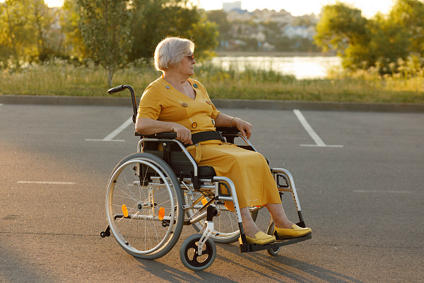 шум в голове у пожилых лечение